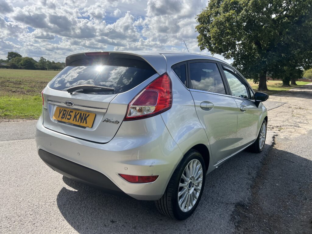 2015 15 plate Ford Fiesta 1.0 litre Ecoboost Titanium 5 Door Petrol