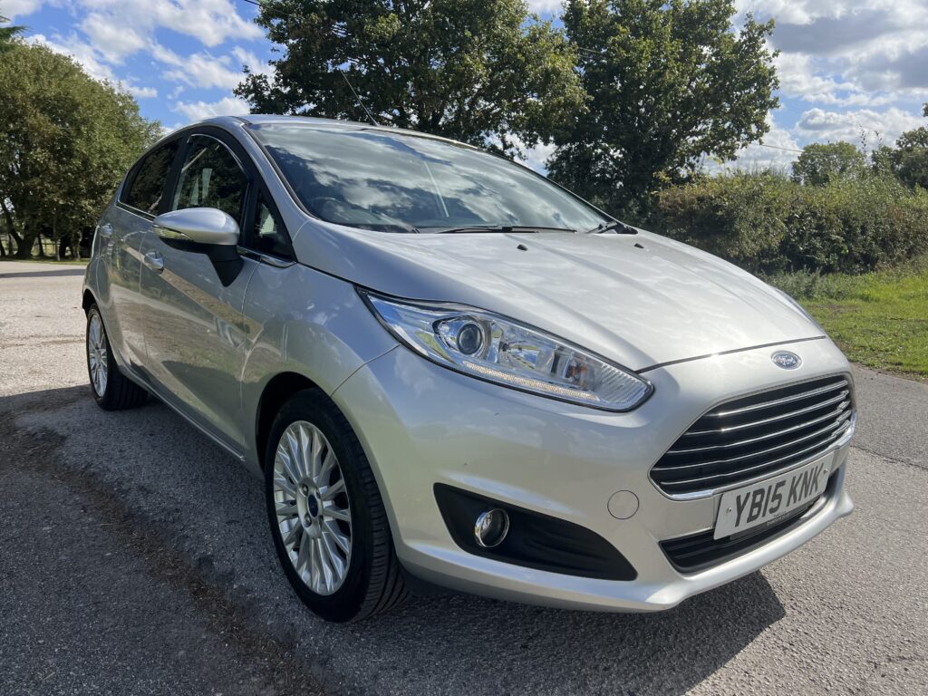2015 15 plate Ford Fiesta 1.0 litre Ecoboost Titanium 5 Door Petrol