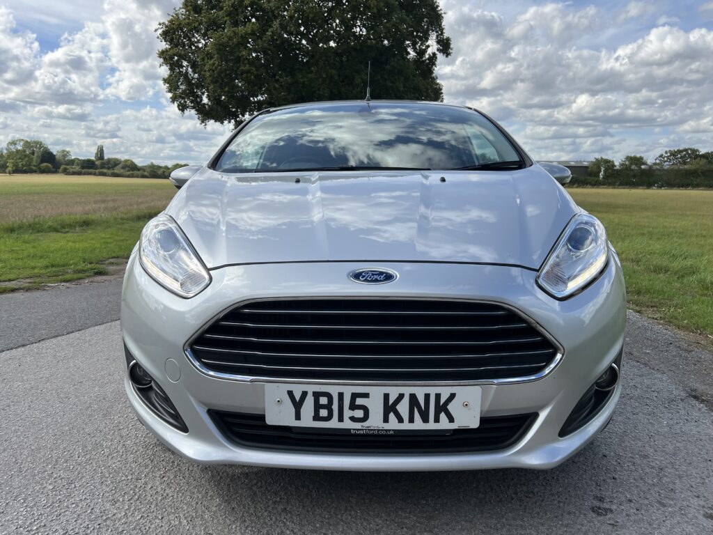 2015 15 plate Ford Fiesta 1.0 litre Ecoboost Titanium 5 Door Petrol