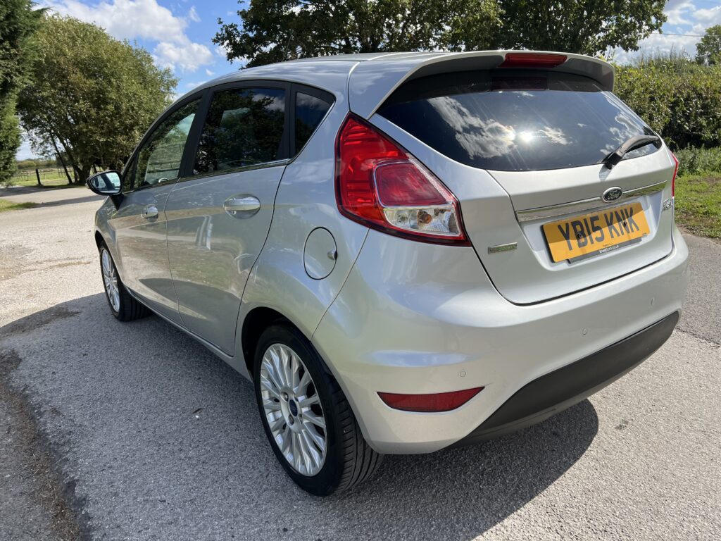 2015 15 plate Ford Fiesta 1.0 litre Ecoboost Titanium 5 Door Petrol