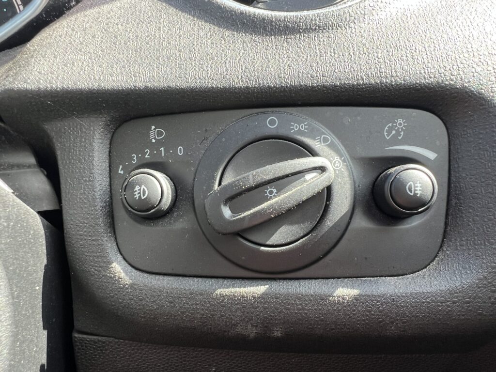 2015 15 plate Ford Fiesta 1.0 litre Ecoboost Titanium 5 Door Petrol