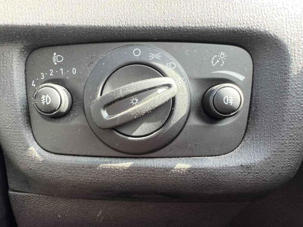 2015 15 plate Ford Fiesta 1.0 litre Ecoboost Titanium 5 Door Petrol